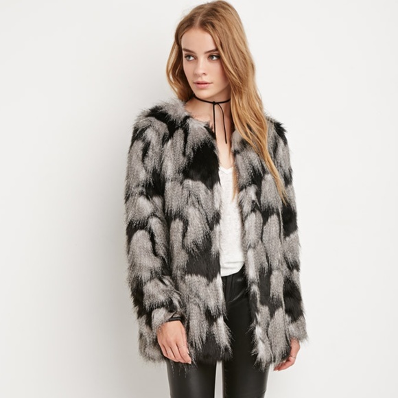 Forever21 Faux Fur Coat - Picture 1 of 4